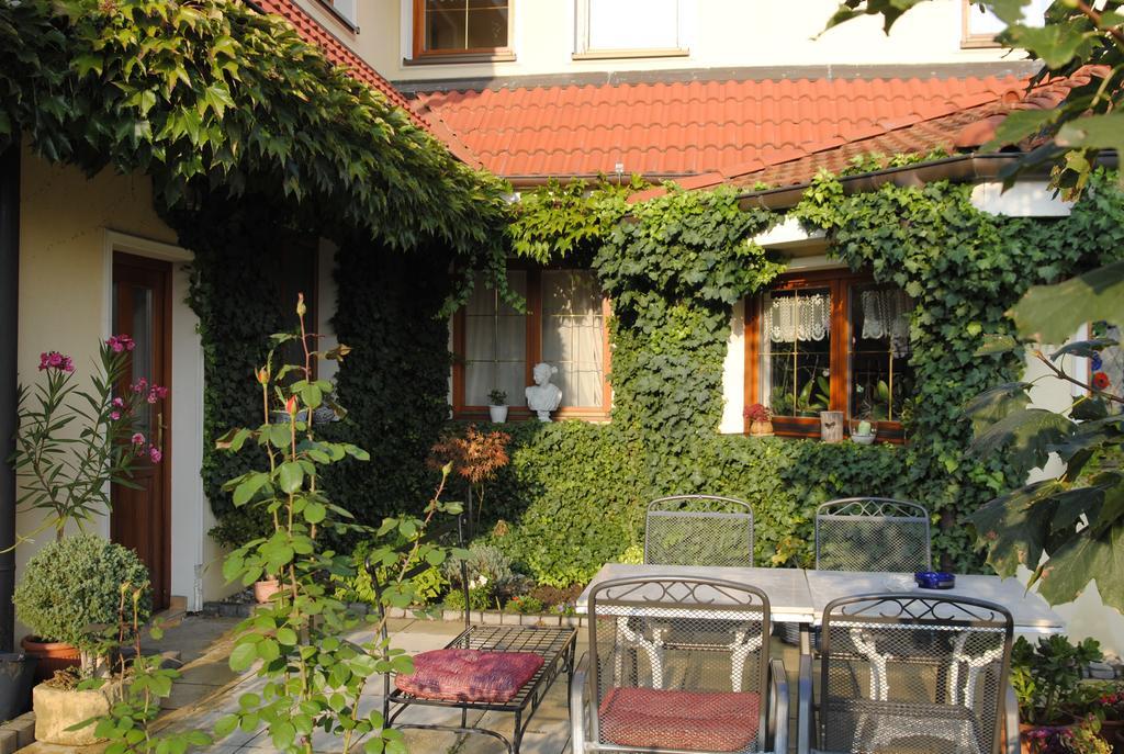 Penzion 77 - Garni Pezinok Esterno foto